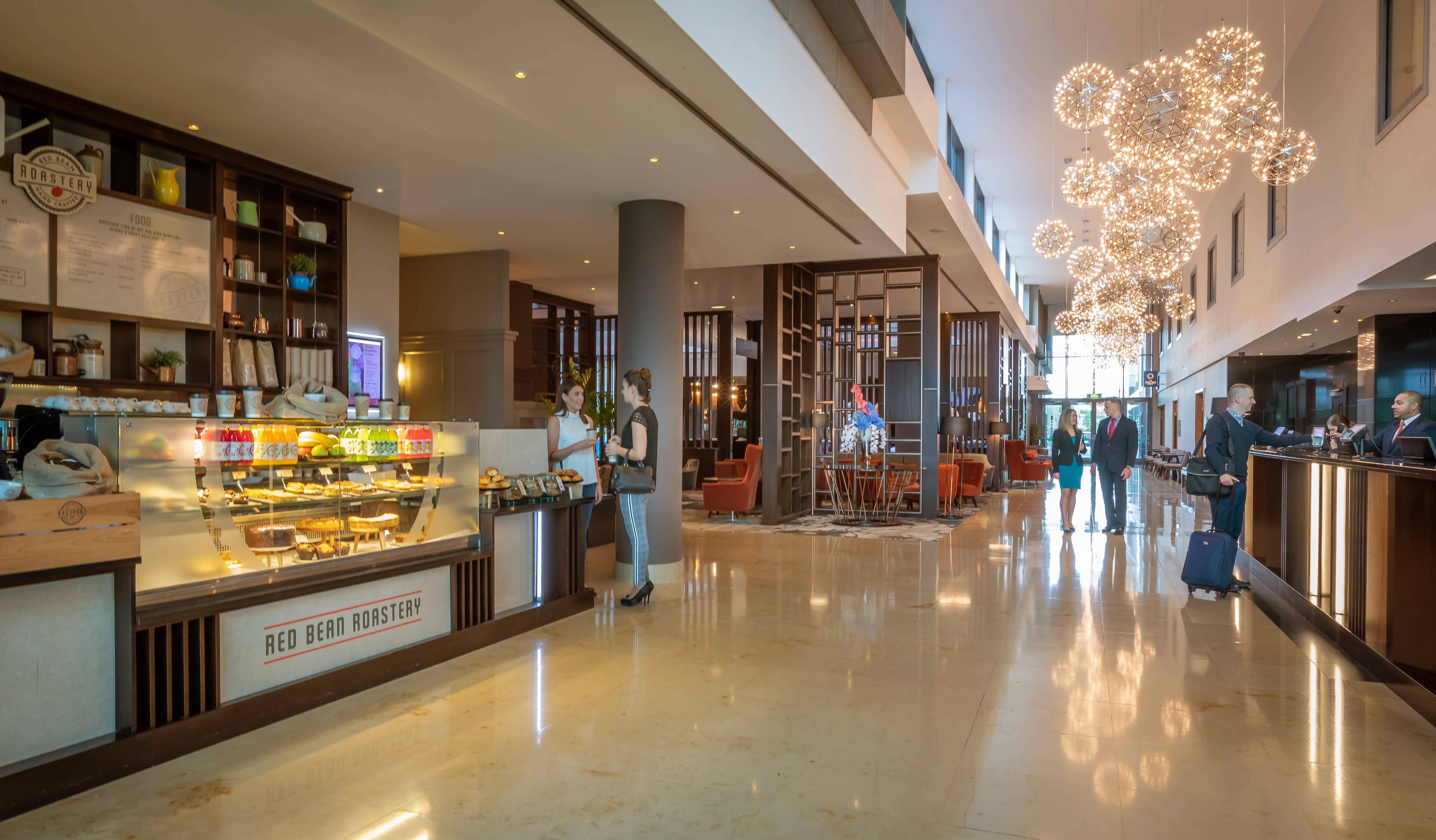 Clayton Hotel Dublin Airport Coolock Tiện nghi bức ảnh The lobby of the hotel